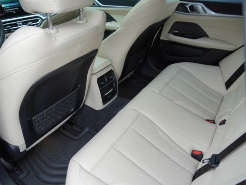 Certified 2023 BMW i4 eDrive40 RWD image 36