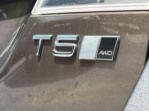Used 2016 Volvo XC70 T5 Platinum w/ Climate Package AWD/4WD image 34