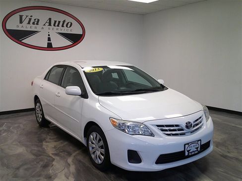 Used 2013 Toyota Corolla LE image 1
