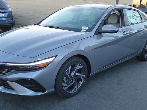 New 2026 Hyundai Elantra Limited image 10