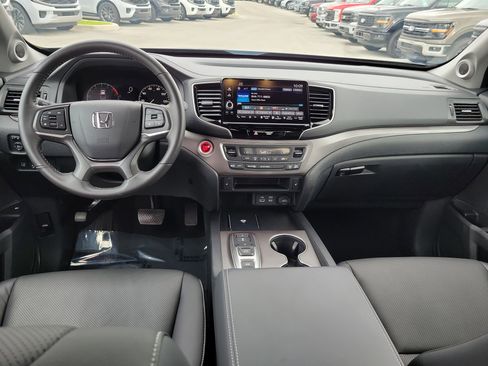 Used 2025 Honda Ridgeline RTL image 14