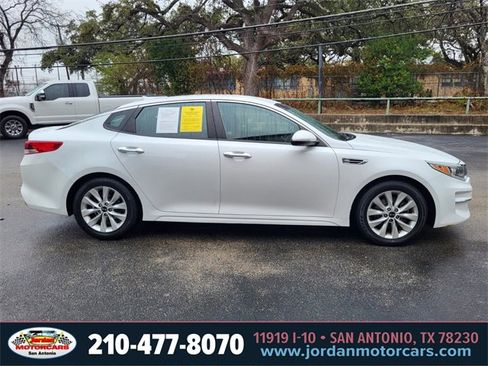 Used 2018 Kia Optima LX w/ 17" Alloy Wheels Package image 6