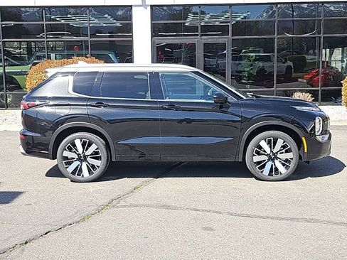 New 2025 Mitsubishi Outlander AWD image 8