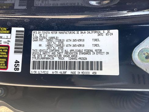 Used 2024 Toyota Tacoma TRD Sport w/ TRD Sport Upgrade Package image 6