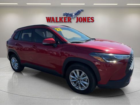 Used 2023 Toyota Corolla Cross LE image 6