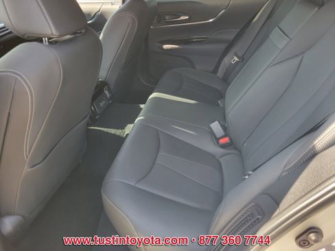Used 2024 Toyota Mirai w/ Advanced Technology Package RWD image 10