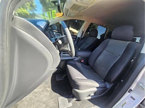 Used 2018 Nissan Pathfinder SV AWD/4WD image 11