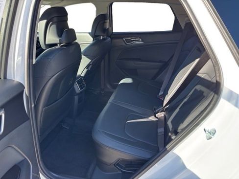 Certified 2023 Kia Sportage EX image 12