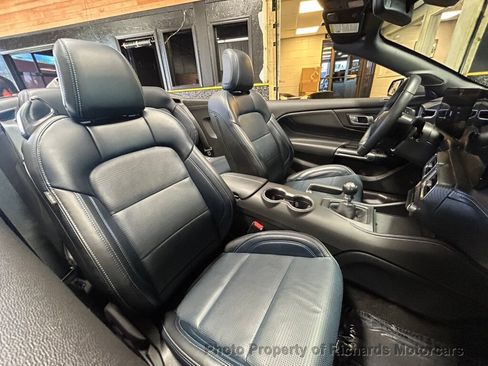 Used 2025 Ford Mustang GT Premium w/ GT Performance Package RWD image 22