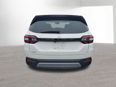 Used 2025 Honda Pilot EX-L image 15