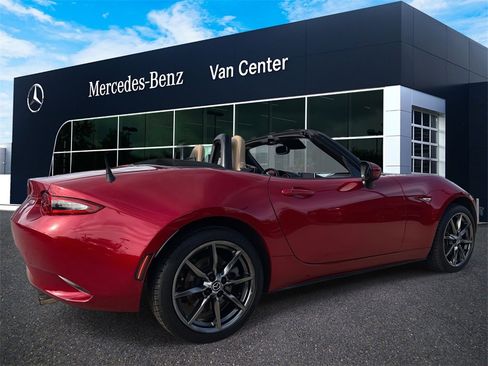 Used 2016 MAZDA MX-5 Miata Grand Touring image 5