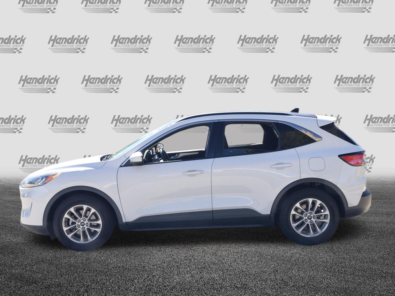 Used 2020 Ford Escape SE FWD image 6