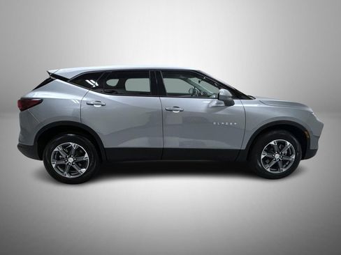 Used 2025 Chevrolet Blazer LT image 4