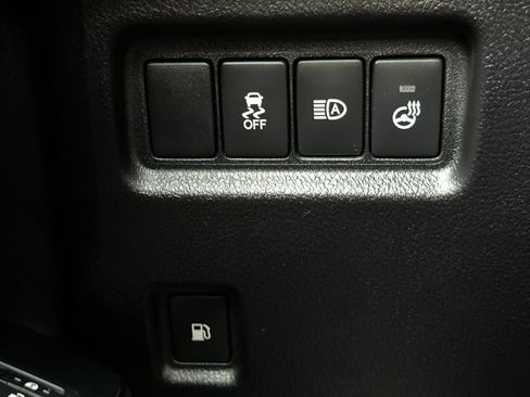 Used 2023 Lexus GX 460 Premium w/ Premium Package image 32