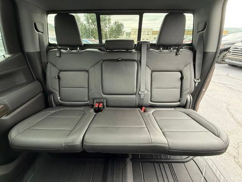 Used 2019 Chevrolet Silverado 1500 RST AWD/4WD image 14