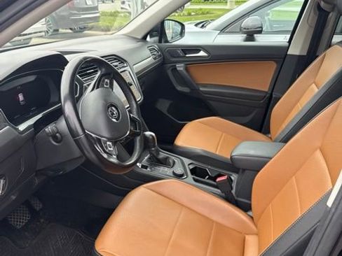 Used 2019 Volkswagen Tiguan SEL AWD/4WD image 5