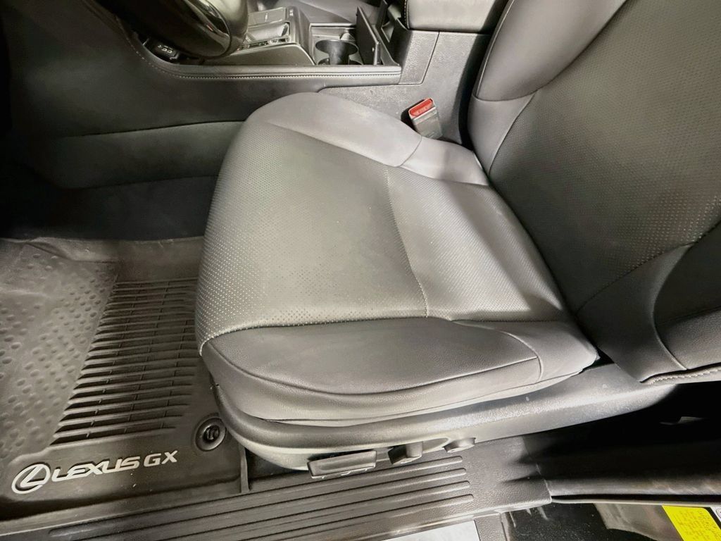 Certified 2022 Lexus GX 460 Premium w/ Accessory Package AWD/4WD image 19