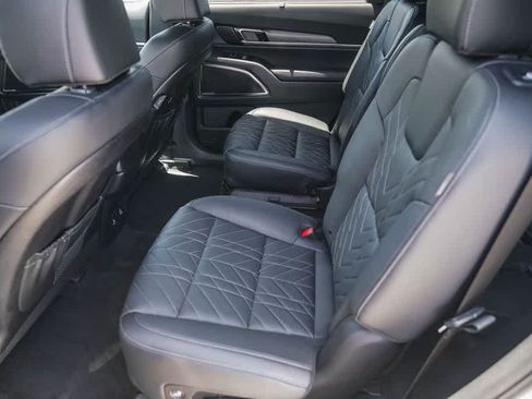 Certified 2025 Kia Telluride SX Prestige X-Line AWD/4WD image 17