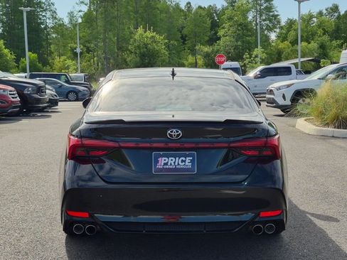 Used 2019 Toyota Avalon XSE FWD image 7