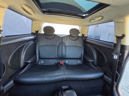 Used 2011 MINI Cooper S image 24