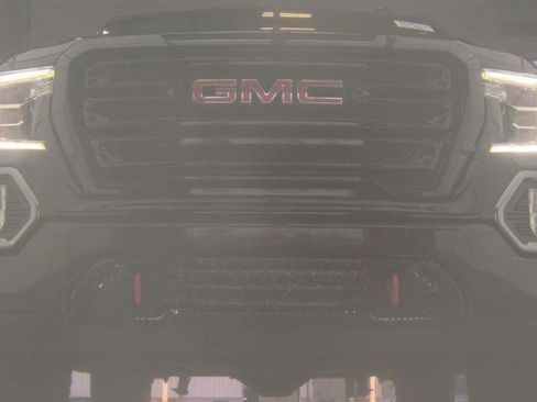 Used 2021 GMC Sierra 1500 AT4 image 3