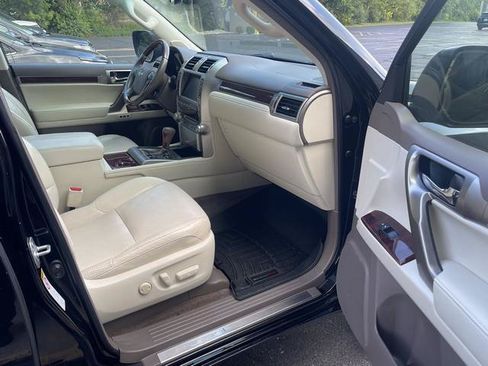 Used 2012 Lexus GX 460 Premium AWD/4WD image 22