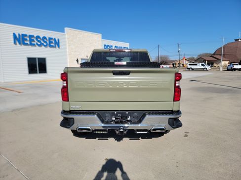 Used 2020 Chevrolet Silverado 1500 LT w/ Texas Edition image 6