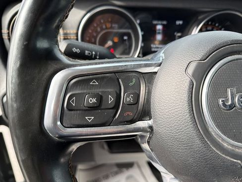 Used 2022 Jeep Gladiator Overland AWD/4WD image 19