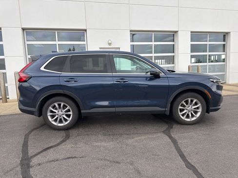 Used 2023 Honda CR-V EX-L image 3