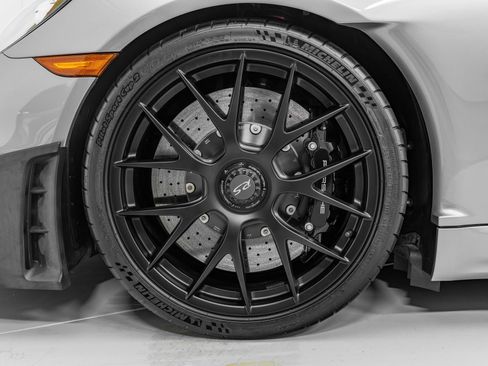 Used 2023 Porsche 718 Cayman GT4 RS RWD image 11