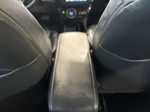 Used 2021 Toyota Prius Prime XLE w/ Carpet Mat Package (TMS) FWD image 22