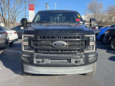Used 2021 Ford F250 Lariat image 2
