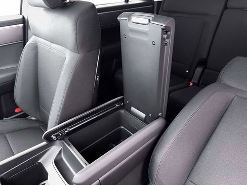 New 2026 Hyundai Santa Fe SE image 18