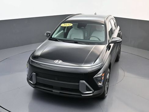 Certified 2024 Hyundai Kona SEL AWD/4WD image 20