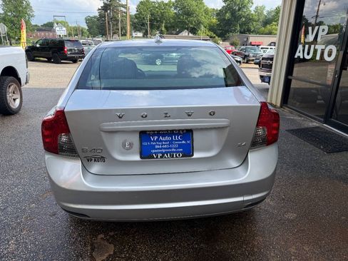 Used 2009 Volvo S40 2.4i FWD image 5