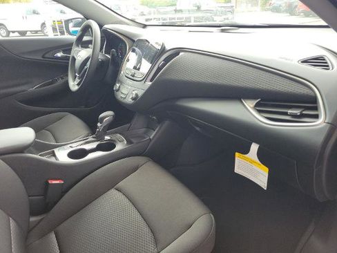 New 2025 Chevrolet Malibu LS image 61