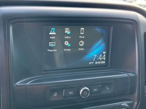 Used 2019 Chevrolet Silverado 1500 Custom w/ Custom Convenience Package RWD image 11
