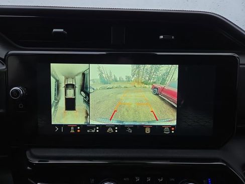 Used 2025 GMC Sierra 3500 AT4 w/ AT4 Premium Plus Package image 33