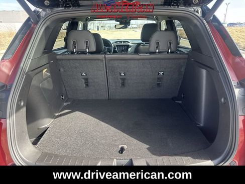 Used 2023 Chevrolet TrailBlazer RS w/ Sun and Liftgate Package image 17