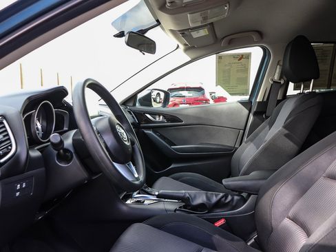 Used 2016 MAZDA MAZDA3 i Sport w/ Preferred Equipment Package image 19