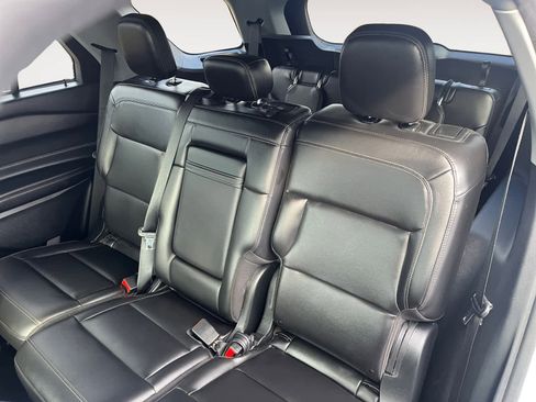 Used 2023 Ford Explorer XLT w/ Equipment Group 202A image 13