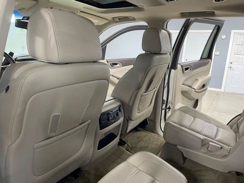 Used 2015 GMC Yukon Denali w/ Touring Package AWD/4WD image 14