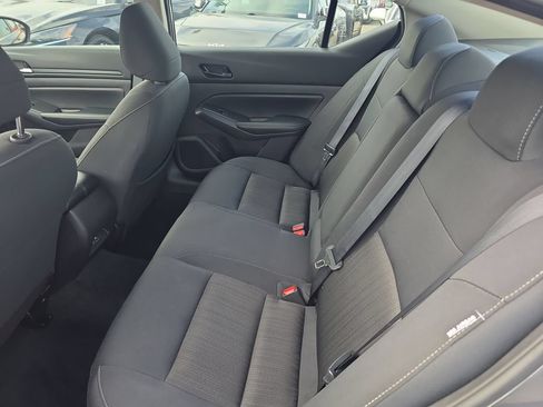 Used 2025 Nissan Altima 2.5 SV FWD image 22