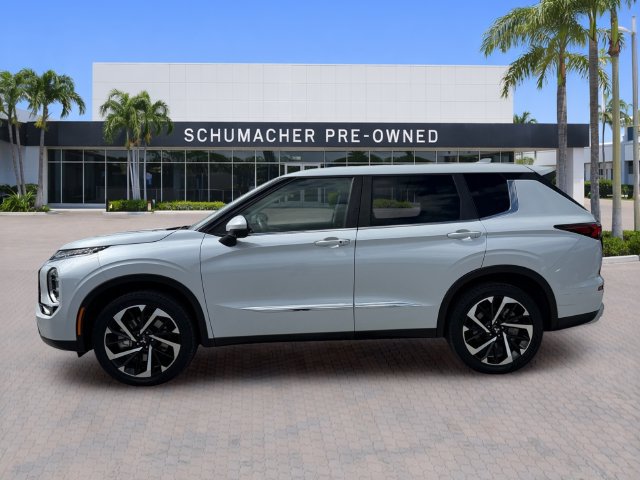 Used 2022 Mitsubishi Outlander SE FWD image 4