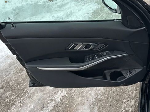 Used 2023 BMW 330i Sedan w/ Premium Package image 15