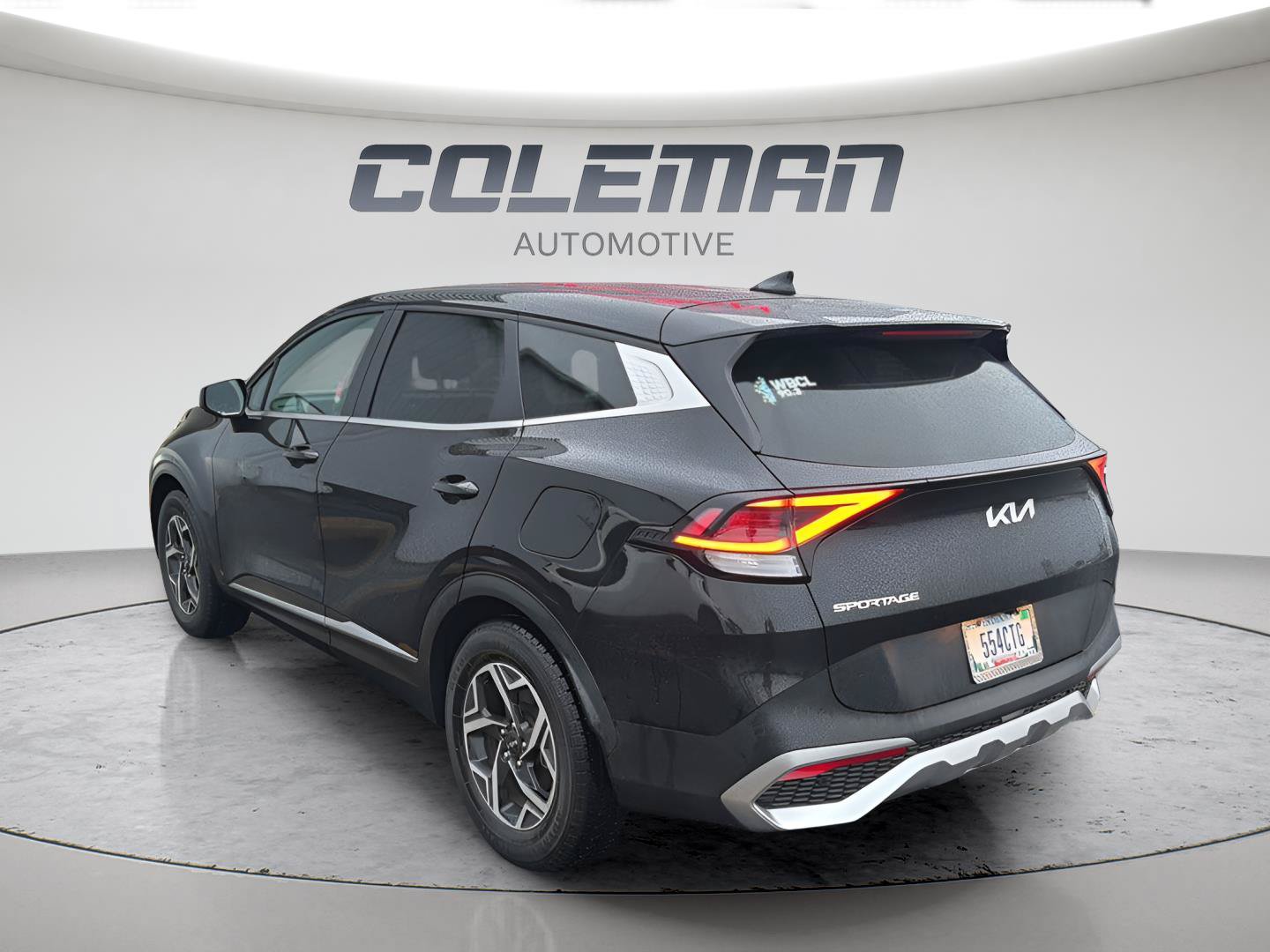 Used 2023 Kia Sportage LX FWD image 4