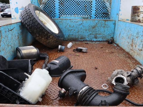 Used 2009 Ford F550 4x4 Crew Cab Super Duty image 5