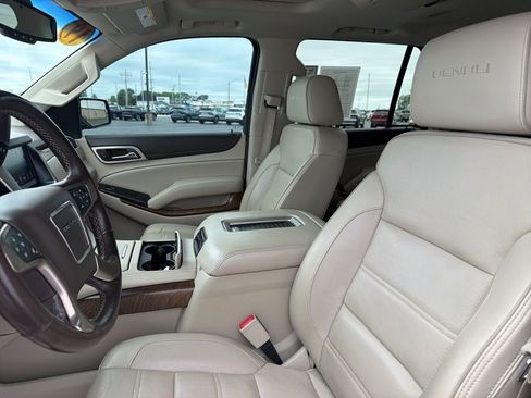 Used 2019 GMC Yukon Denali w/ Open Road Package AWD/4WD image 15