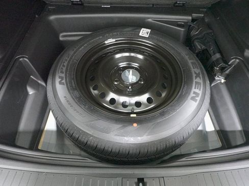 New 2025 Jeep Grand Cherokee Altitude image 27