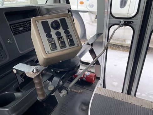 Used 2007 Chevrolet Express 3500 w/ School Bus Package image 20